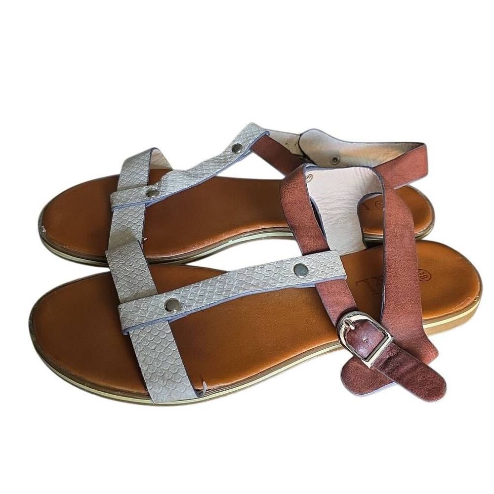 Y&L Women's Size 38 /7.5 White Brown Faux Leather Sandals